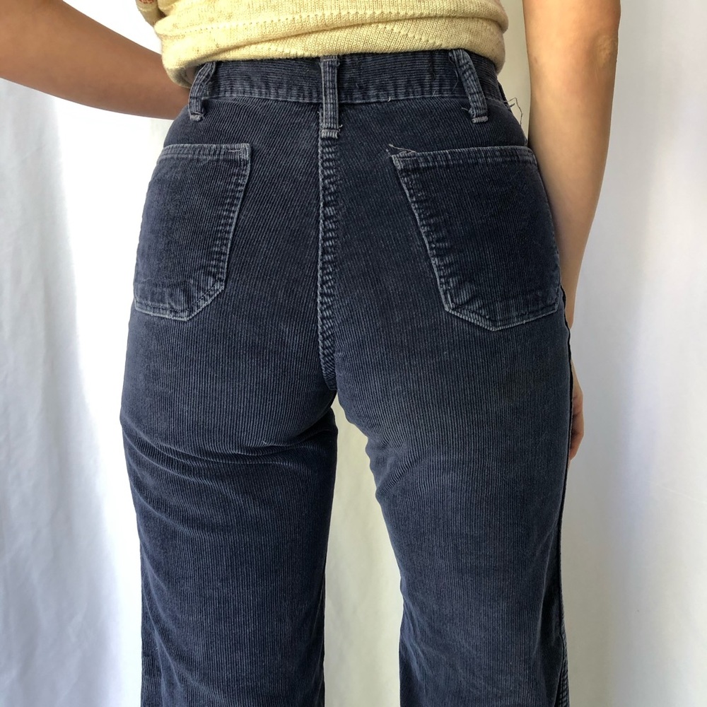 VINTAGE 70’s Landlubber navy corduroy bellbottoms